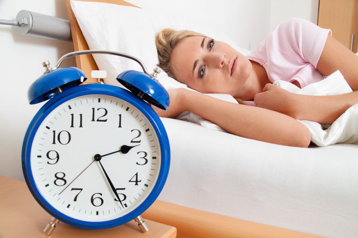 6 nguyên nhân khiến bạn mất ngủ về đêm và cách khắc phục - Nhà thuốc Long Châu